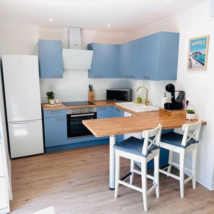 Appartement Au Coeur De Granville Eksteriør bilde